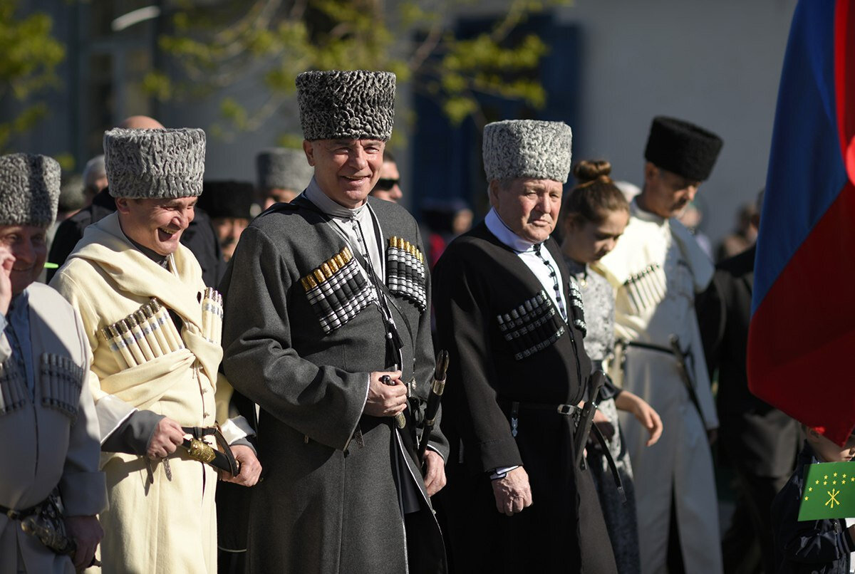 Почетное место занимали старейшины