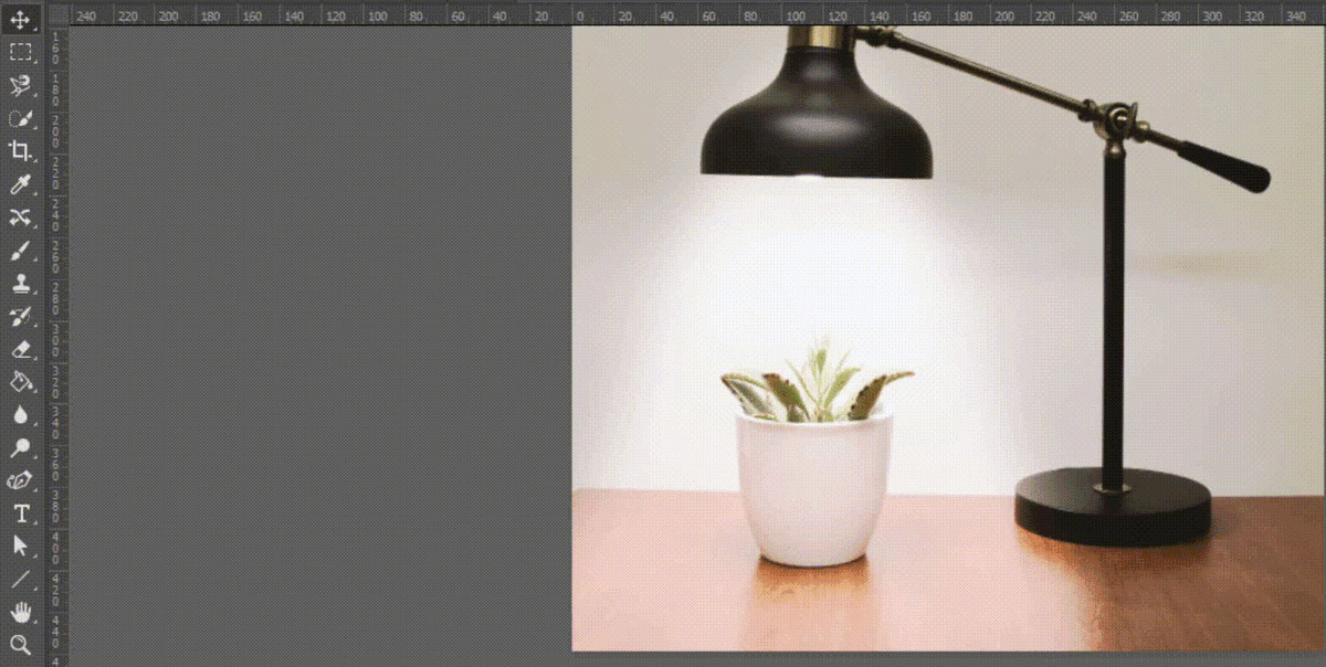 Если нужно плавно и точно выделить предмет сложной формы, воспользуйтесь «Пером»