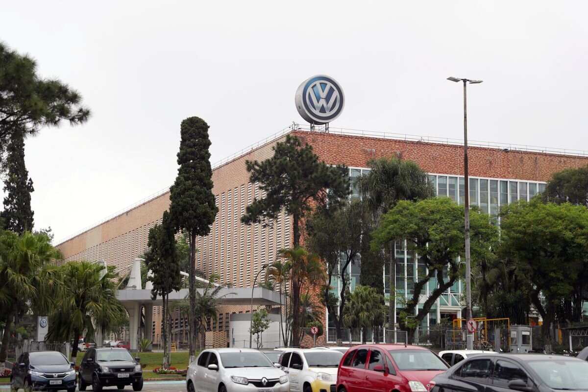Бразильские рабочие Volkswagen одобрили соглашение об инвестициях в размере 193 млн долларов