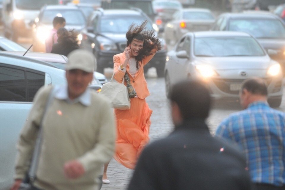     В Непогоду обещают на два дня. Евгения ГУСЕВА