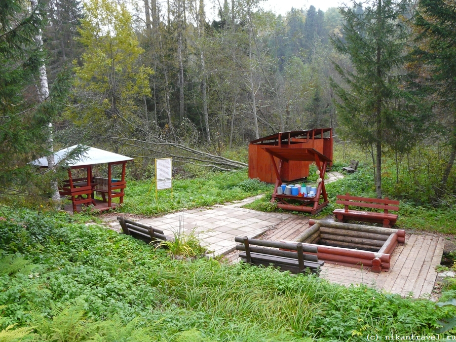 Ссылка на источник: https://nikantravel.ru/svyatoj-istochnik-kazanskoj-ikony-bozhi/