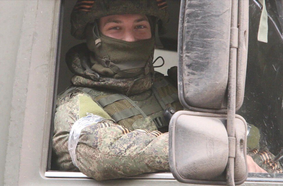     В Саратове добровольца СВО не пустили в бар из-за военной формы Александр КОЦ