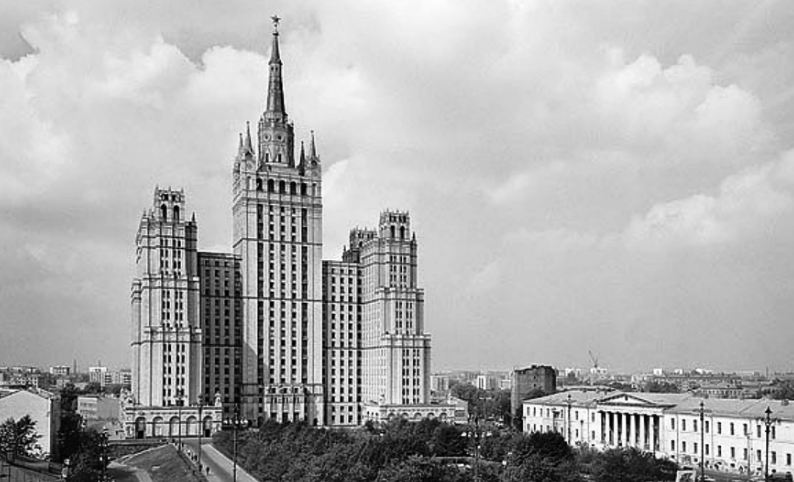 Жилой дом на кудринской площади фото