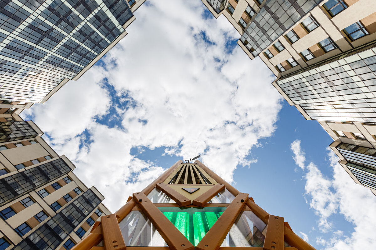 Взять ИТ-ипотеку можно только на новое жилье, под строительство дома или на землю.   На фото - ЖК "Полис Приморский".