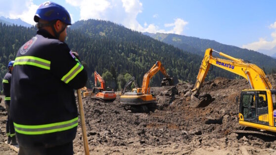    В Грузии число жертв схода оползня увеличилось до 25 Даниил Шалонников