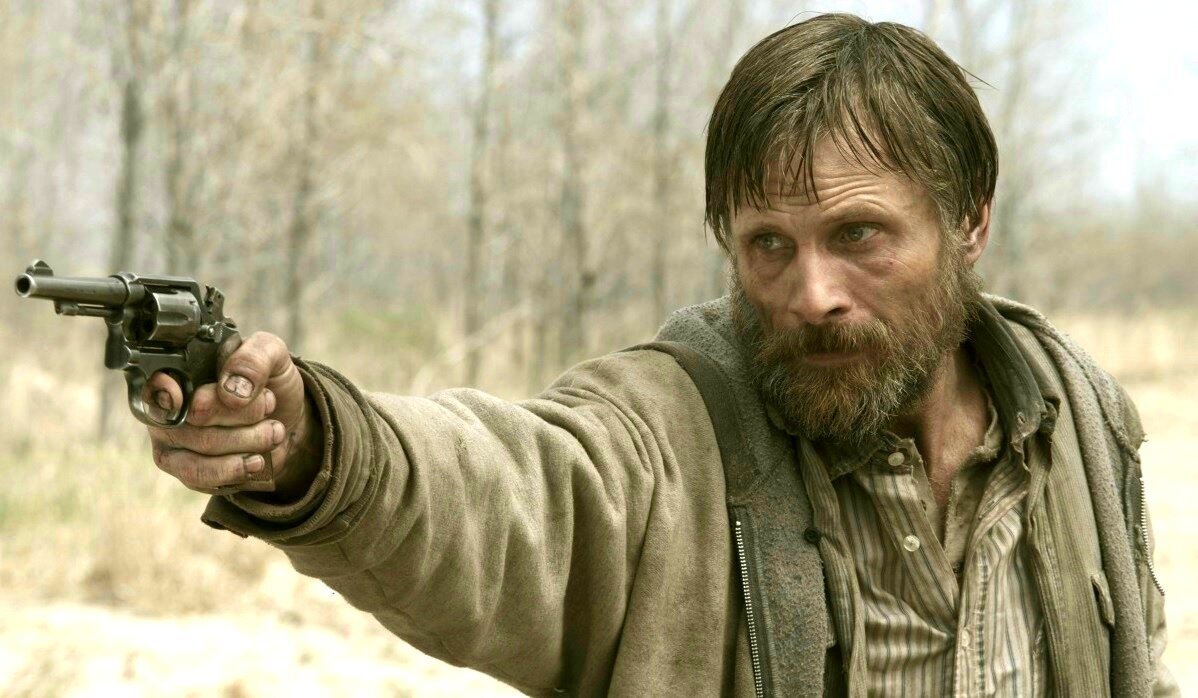 Многоликий дядюшка Вигго и в сериал "Вечный зов" вписался бы, как родной, чего уж там.  