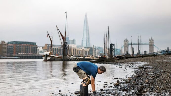 IMAGE: JASON SANDY/JON ATTENBOROUGH