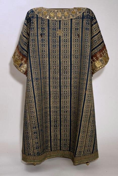 фото из открытых источников саккос первого московского митрополита Петра