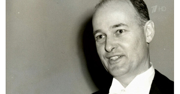 Тот самый Джордж Кеннан. Его связывают с кланом Ротшильдов.