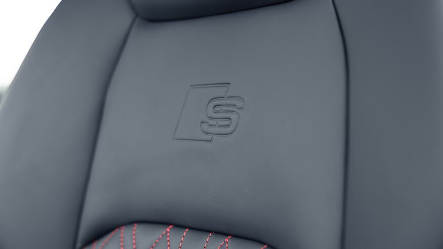 Audi S6 2023 года выпуска