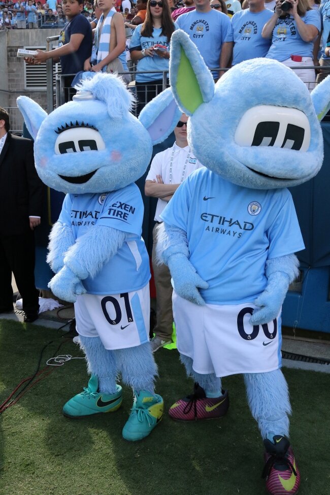 Лунчестер(справа) и Лунный Лучик(слева)