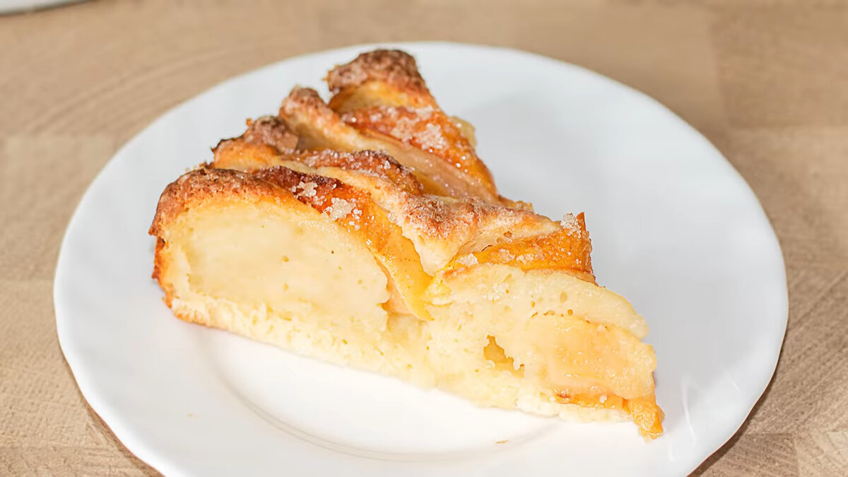 Яблочный пирог с хрустящей корочкой