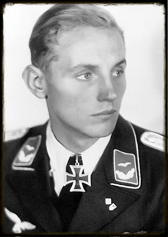 Эрих Альфред Хартманн (19 апреля 1922 — 19 сентября 1993) — немецкий лётчик-ас, считается наиболее результативным пилотом-истребителем за всю историю авиации. Позывной «Карайа 1». В ходе Второй мировой войны совершил 1404 боевых вылета, одержав 352 воздушные победы (из них 347 над советскими самолётами) в 802 воздушных боях.