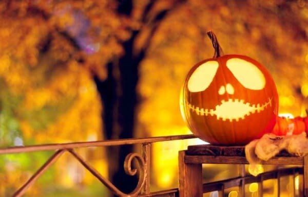 С чем же связаны традиции интересного праздника-Хеллоуина?