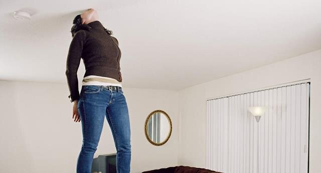 Запах от натяжных потолков