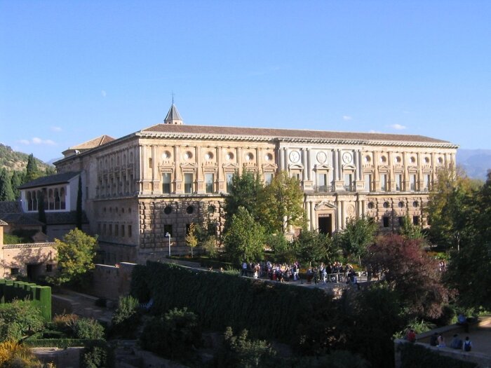 Дворец Карла V в Гранаде — El palacio de Carlos V, Granada