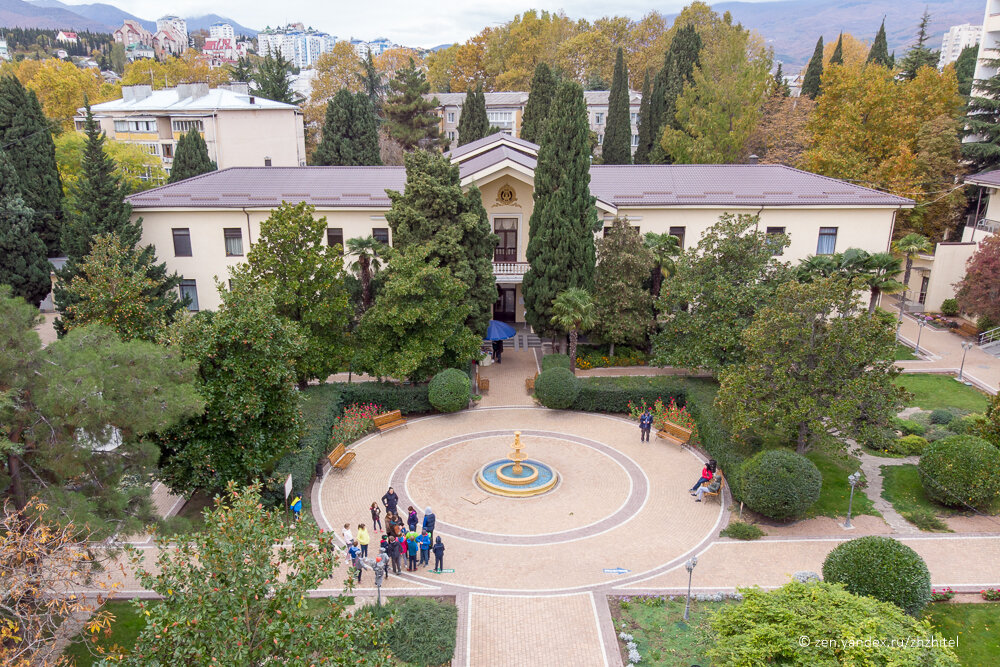 Алушта сайт. Golden Family Алушта. Крым санаторий Голден Фэмили. "Golden Family" санаторно-Курортный комплекс Россия, Крым, Алушта. Золотых в. н. Алушта.