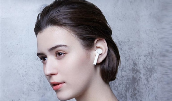 На фото пример наушников.