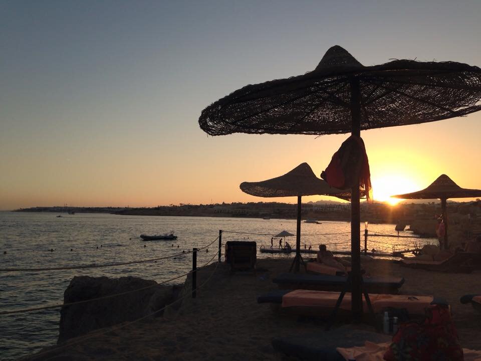 Египетский пляж на закате