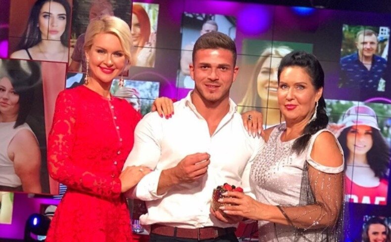 Марина Африкантова, Рома Капаклы и Татьяна Владимировна
​Фото: Instagram