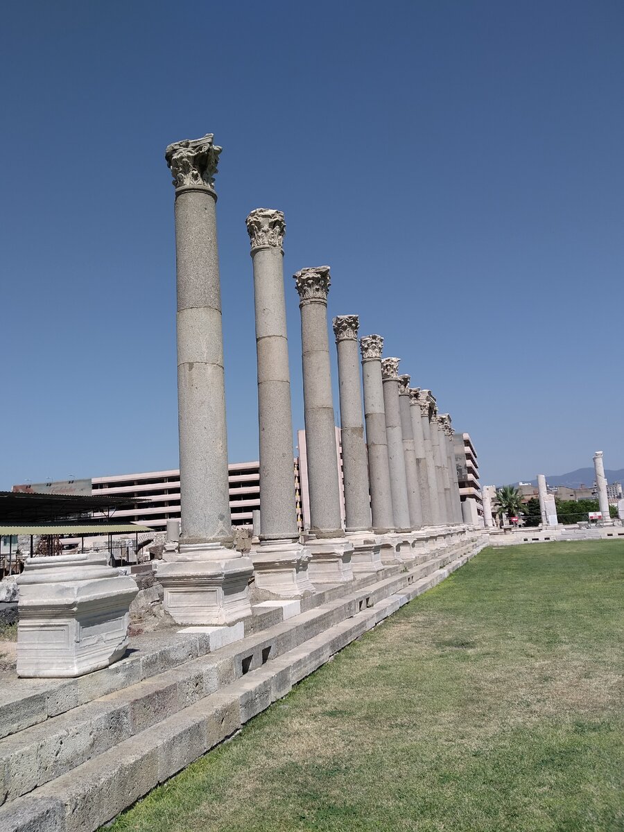 Развалины древней Смирны