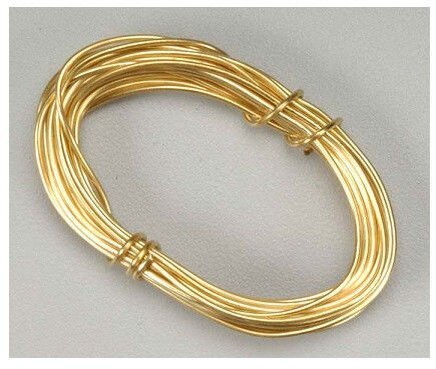 Золотая проволока для ювелиров. Сравните с медной (фото далее в галерее). Фото взято отсюда: metalloprokat.ru