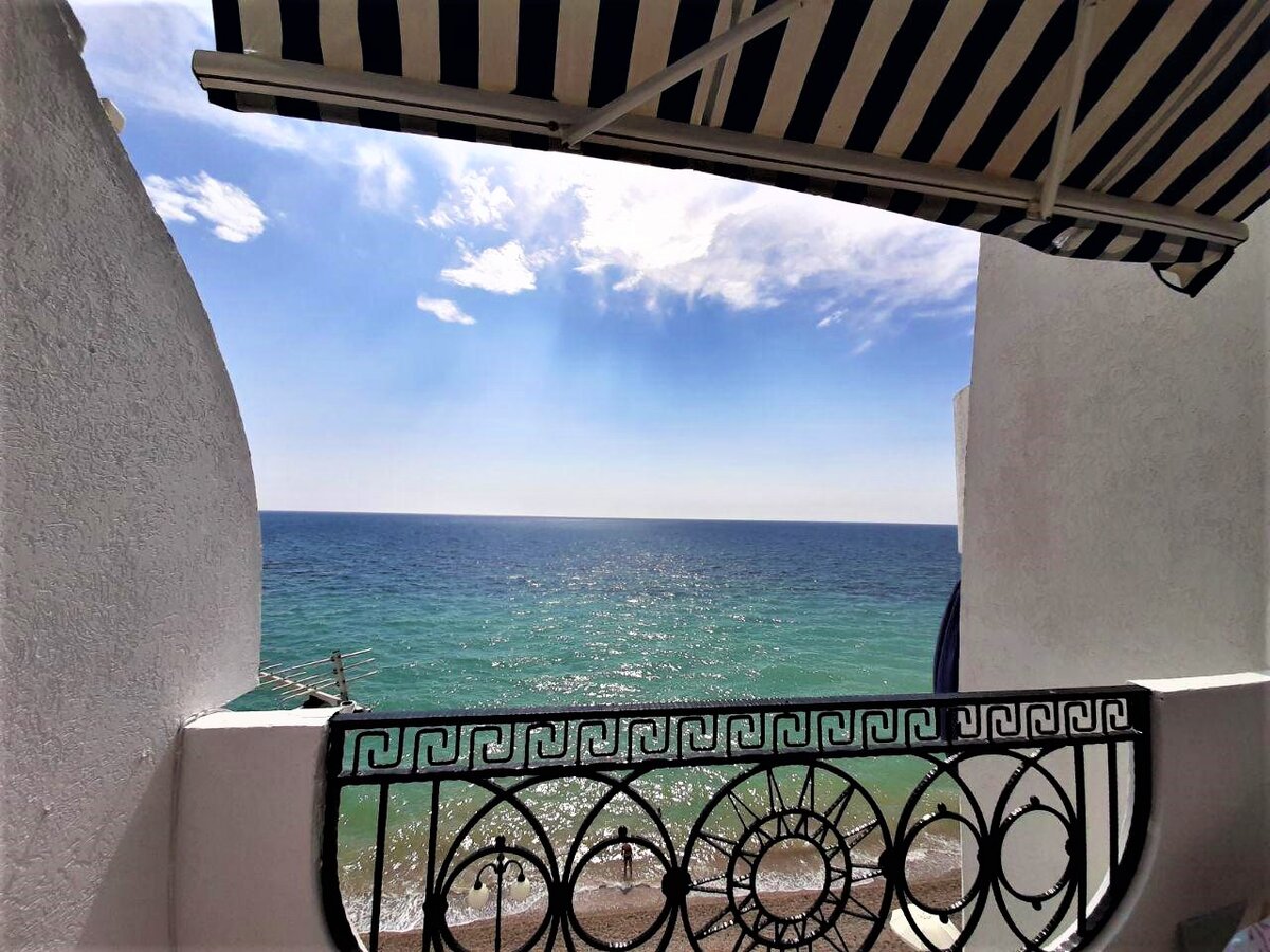 Кача, Севастополь