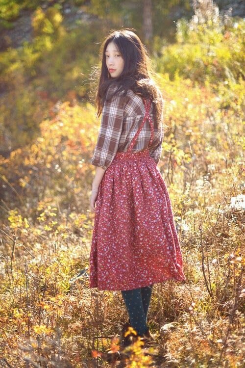Mori girl.  "60 rules of style"