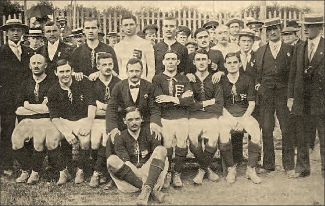 Сборная Российской империи перед матчем со сборной Венгрии.