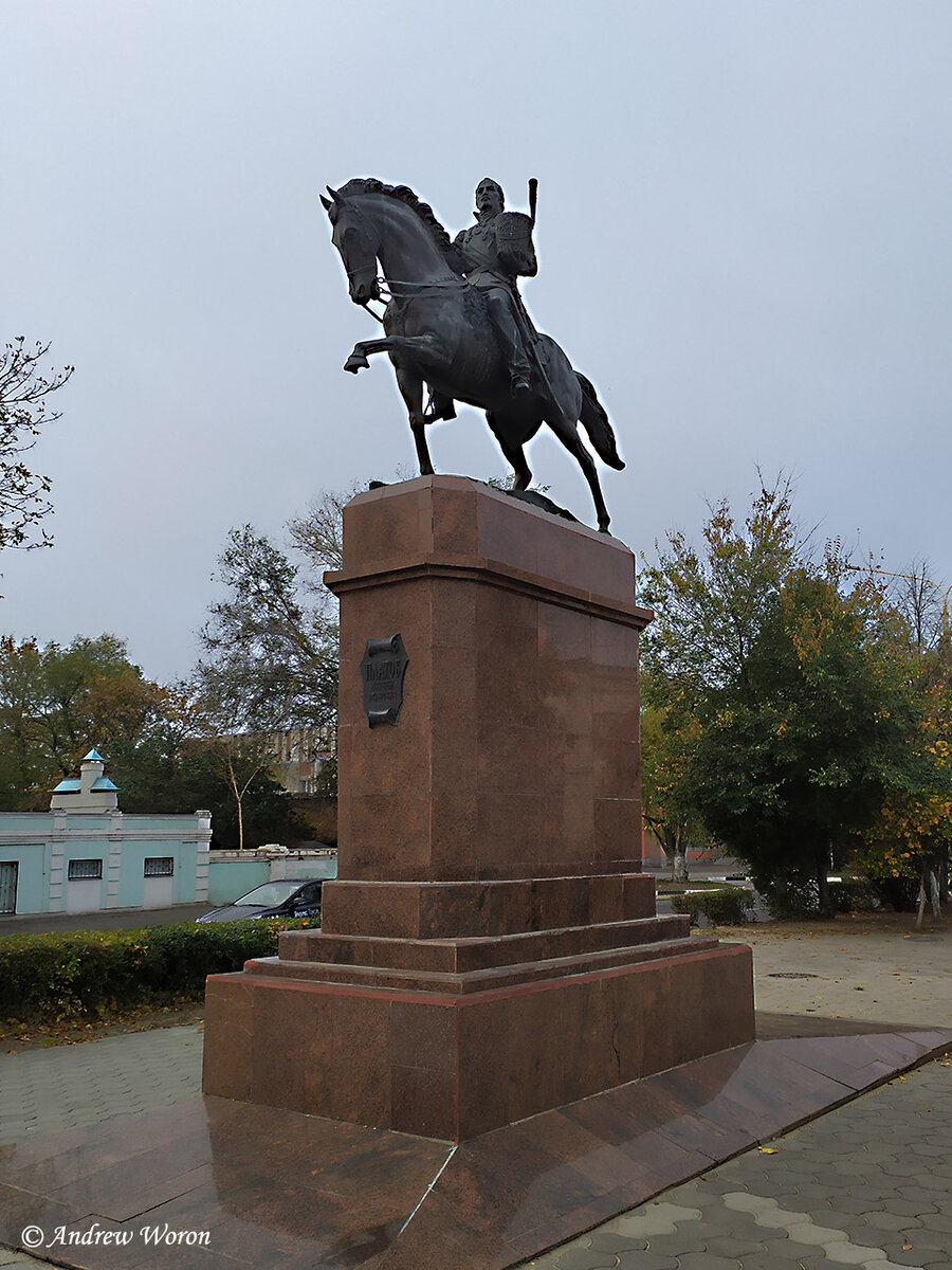 Фото памятники новочеркасск