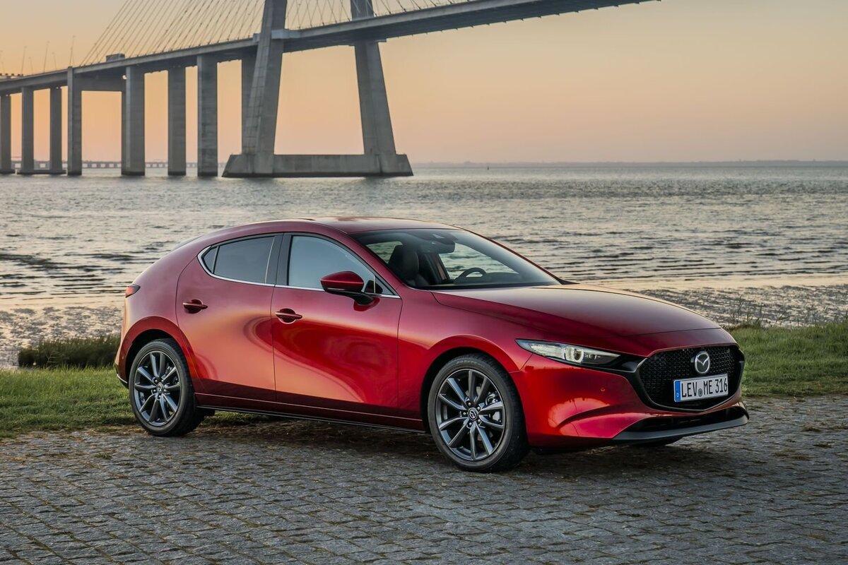 Mazda 3 новая 2020