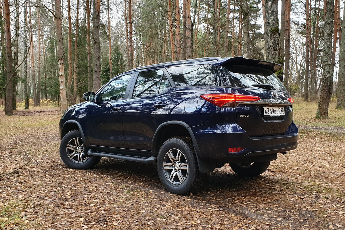 Стоит ли покупать обновленный Toyota Fortuner? | CarExpert.ru | Дзен