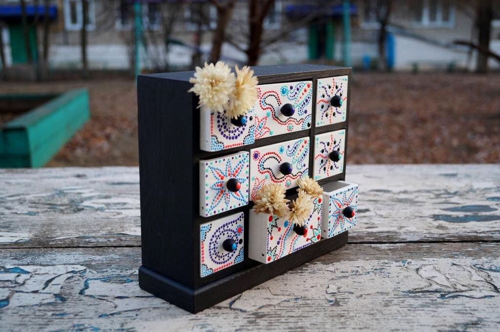 Комодик, работа Агнии Ивановой