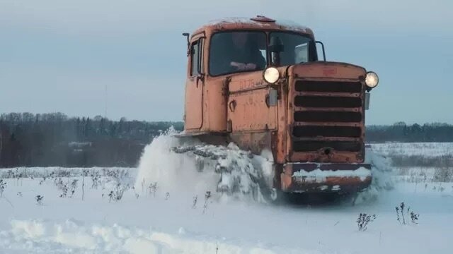 Гусеничный Трактор ДТ, цена в Санкт-Петербурге от компании Агрокомплект