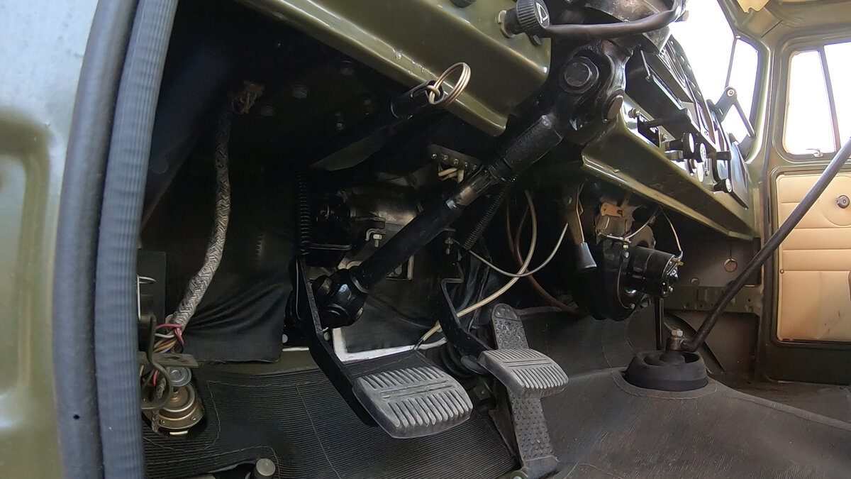 Состояние кабины грузовика 1994 года выпуска, Ниже ссылка на видео