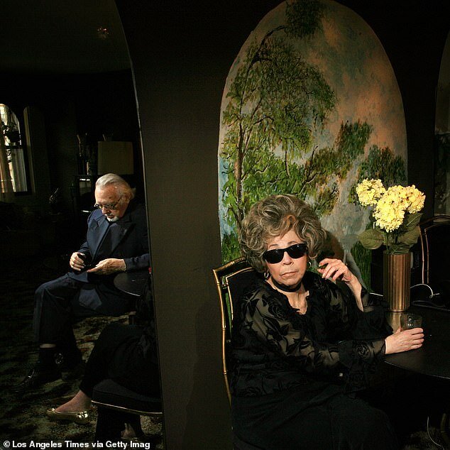 Линда Рис и Берт Пугач, источник фото Los Angeles Times via Getty Imag