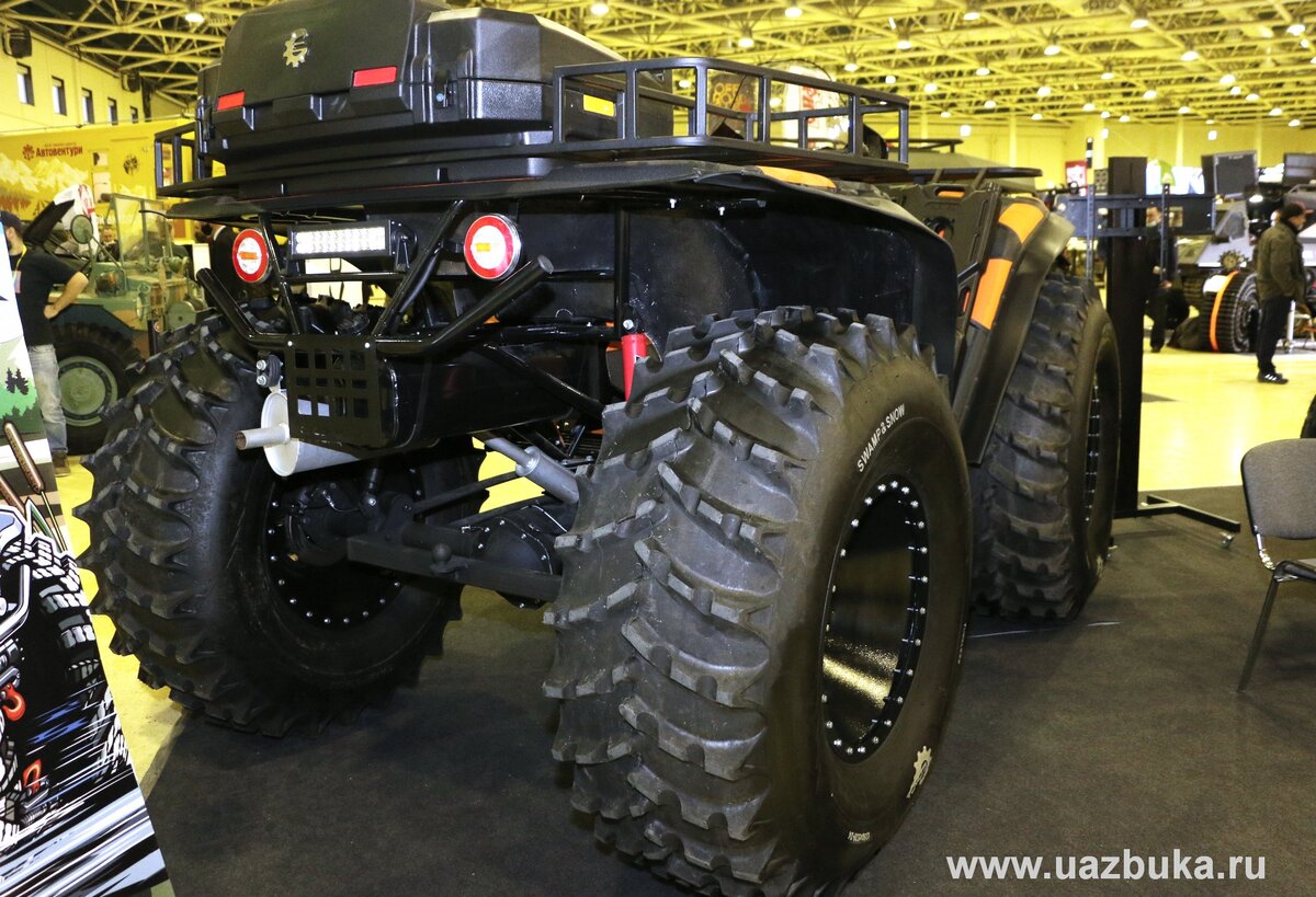 Высота квадро-вездехода как у автомобиля, почти 2 метра!