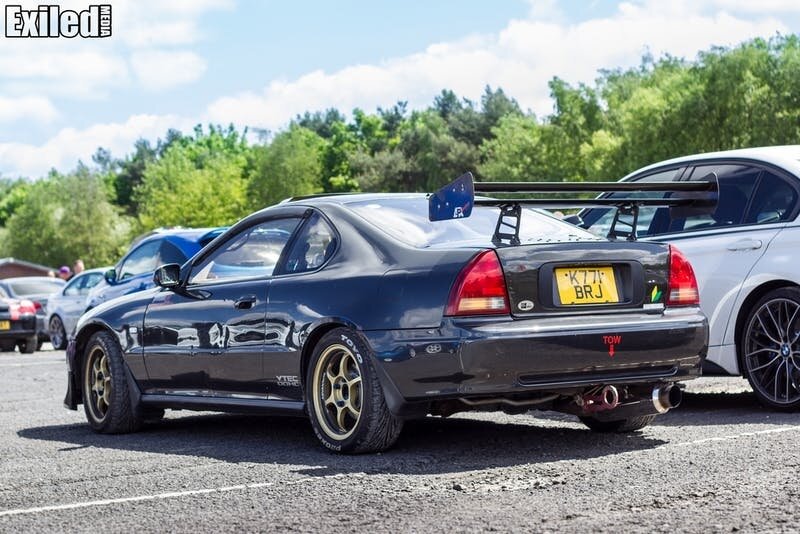 Просто шикарно! 305 сил с "атмсферника", но задействовал турбину - и 440 л.с.!!! Эффект из фильмов "Форсаж"