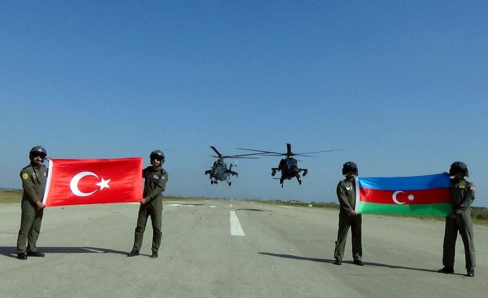 Флаги турции и азербайджана