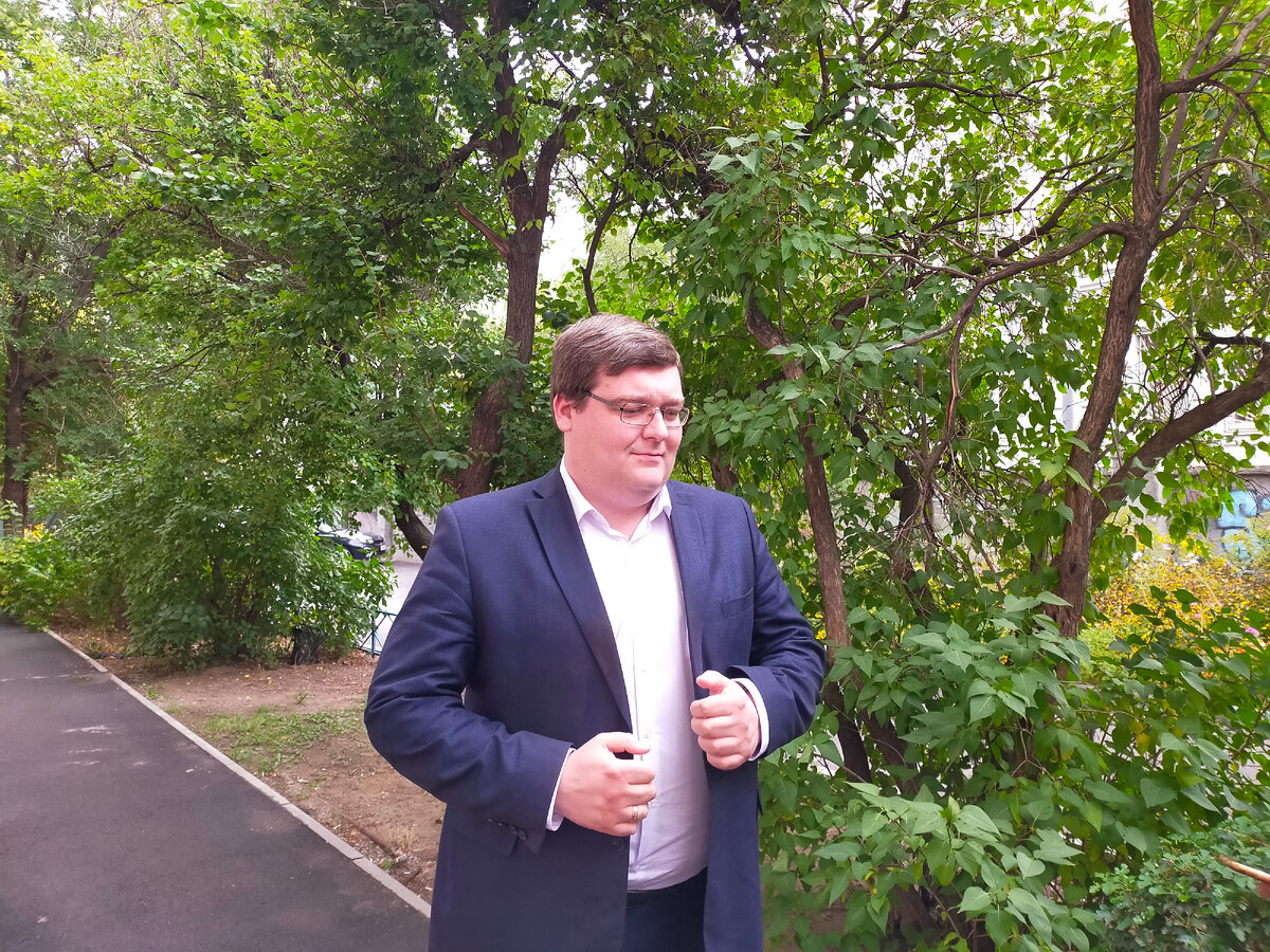 Александр Баженов