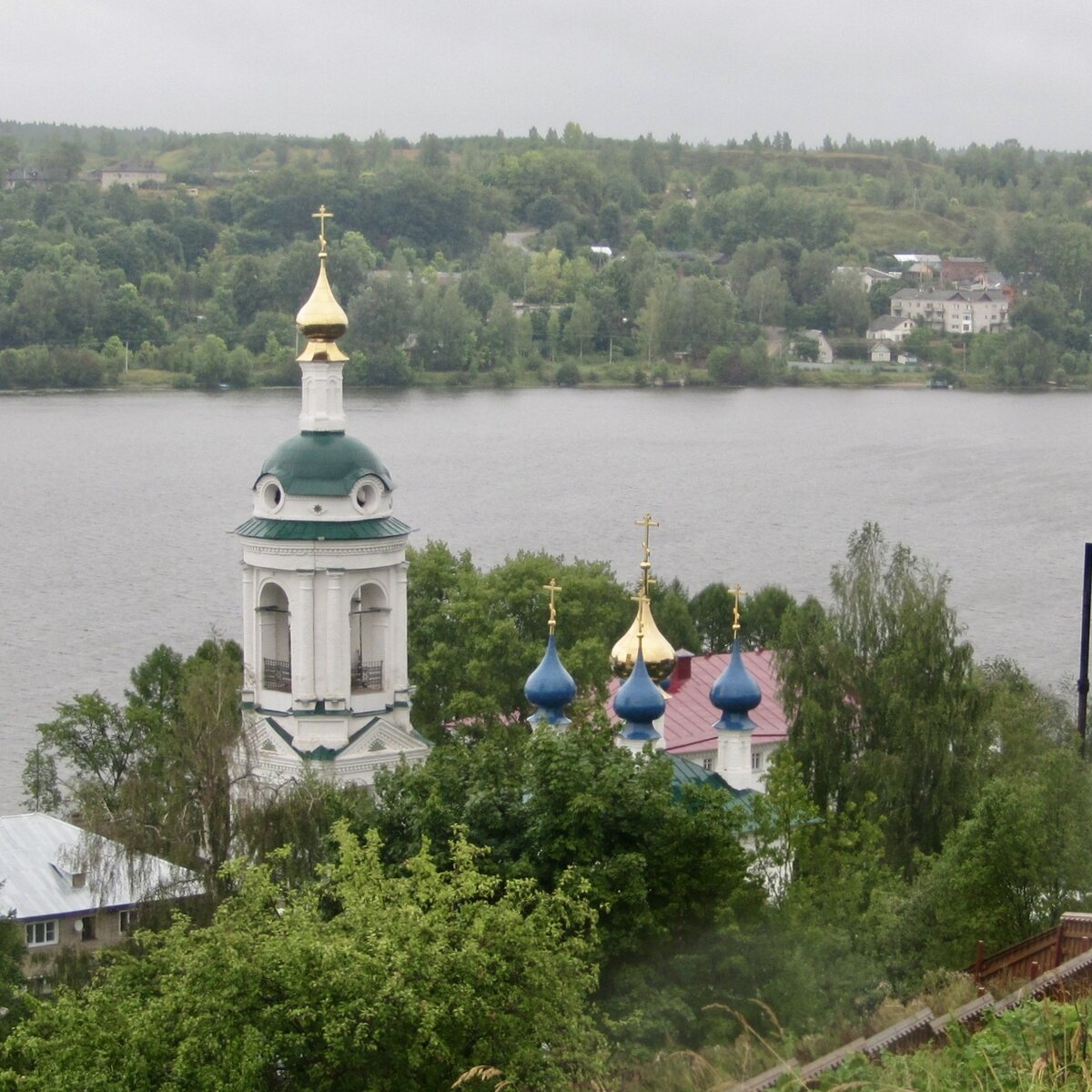 Живописный город Плёс (фото автора) 