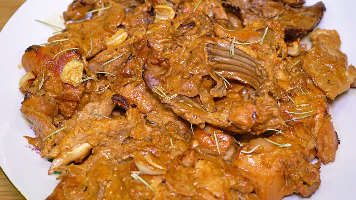 Шикарный кролик в сметане, очень нежный и вкусный