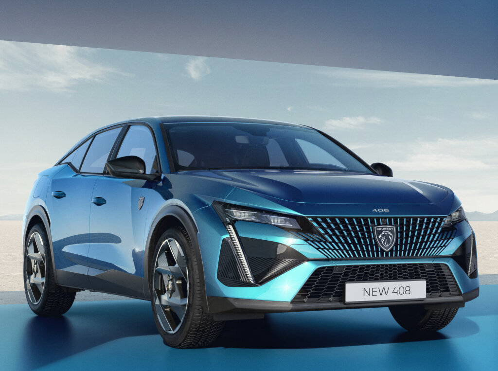 Peugeot 408 (2022) в кузове лифтбек