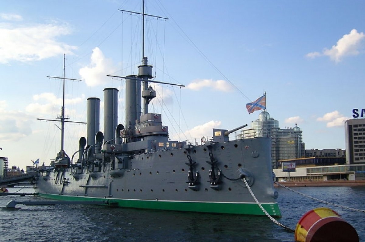    Сапёры обыскали крейсер «Аврора» после звонка лжеминёра