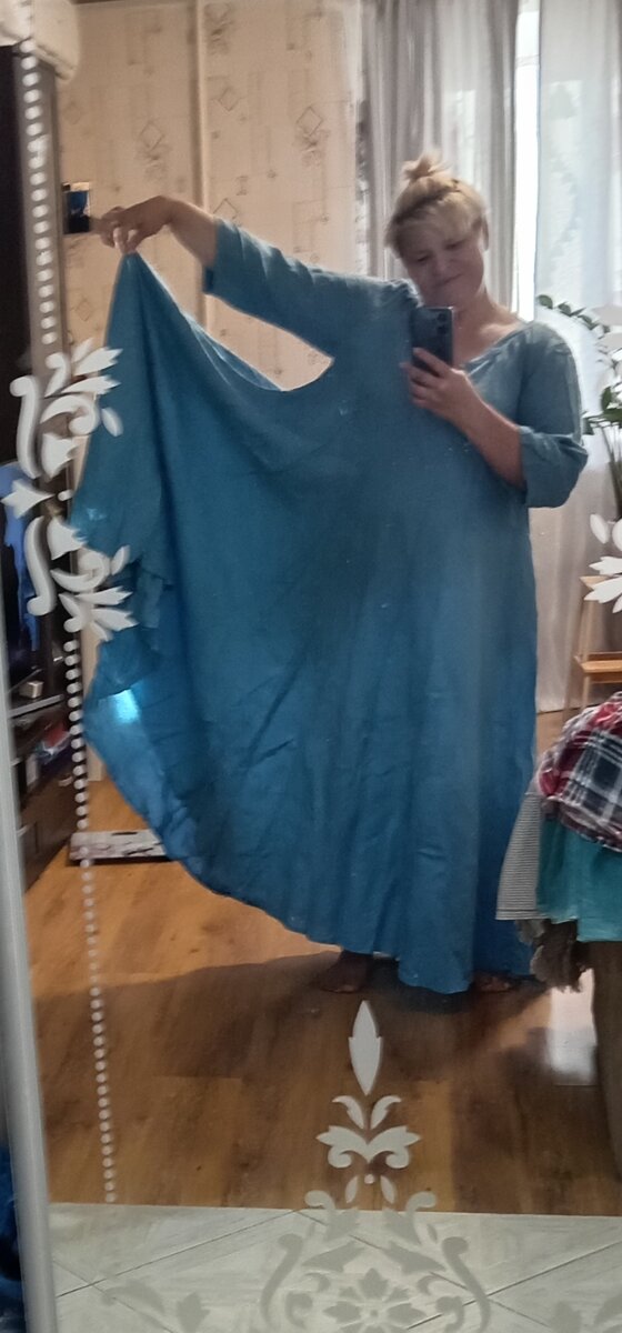 Конечно извиняюсь, что не гладила, но там километр ткани. Всё ушло в закрома опять