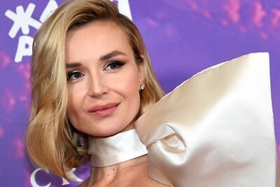    Певица Полина Гагарина на III церемонии награждения музыкальной премии "Жара Music Awards" в Crocus City Hall ©Екатерина Чеснокова РИА Новости