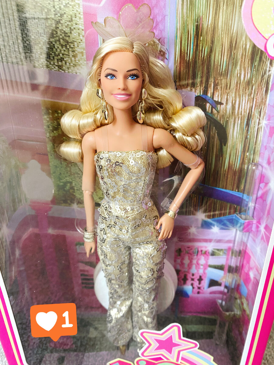 Barbie The Movie Margot Robbie in Gold Disco 