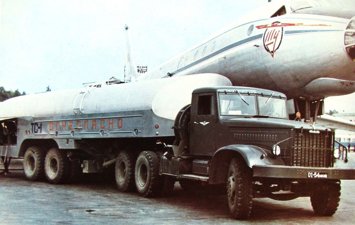 Топливозаправщик ТЗ-22-258