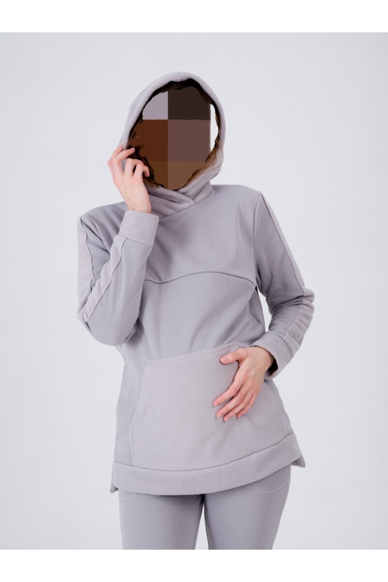 Для тепла шеи сделан запах из краёв капюшона- что очень радует беременных покупательниц.