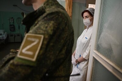    Сотрудница медицинского отряда специального назначения, работающего в южном секторе СВО. ©Алексей Майшев РИА Новости